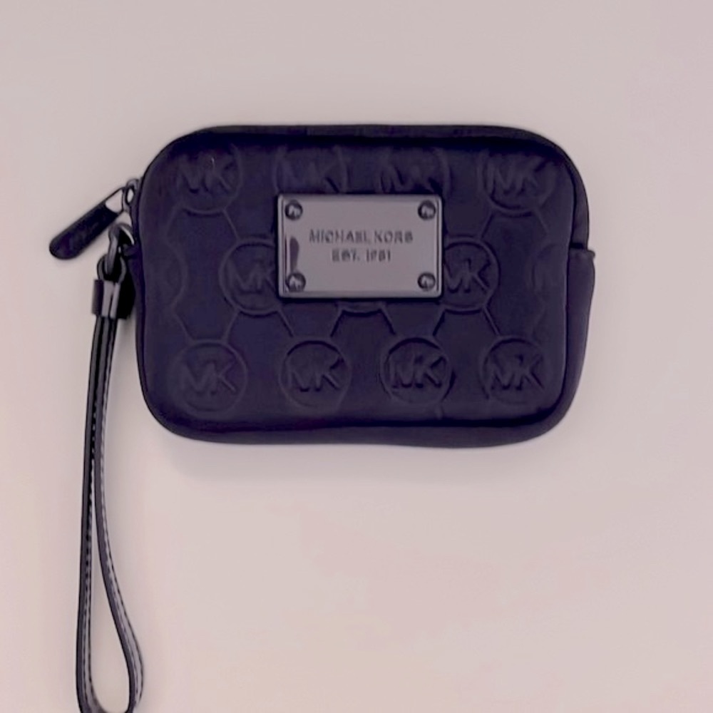 NWOT MICHAEL KORS WRISTLET